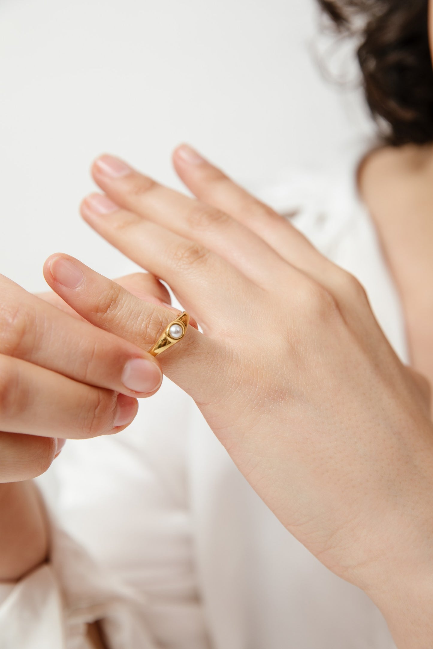 Anillo Perla baño de oro