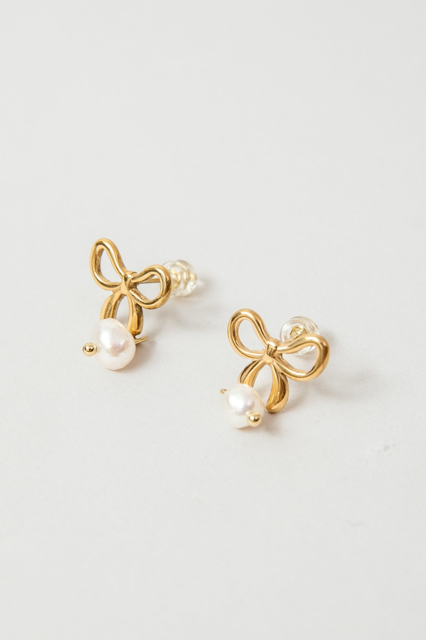 Aros Coquette perla oro