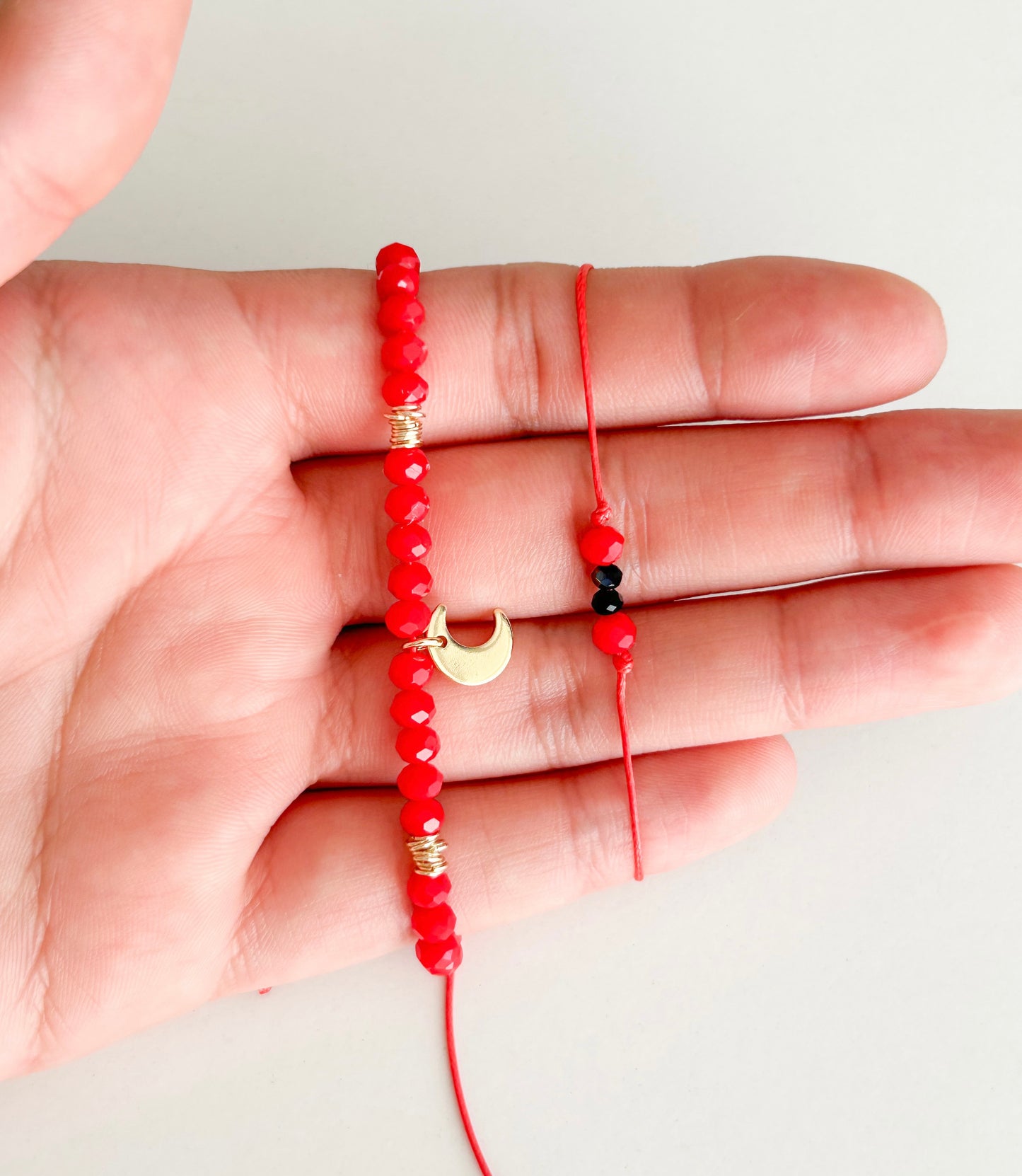 Pack pulseras hilo rojo para parejas - modelo 2
