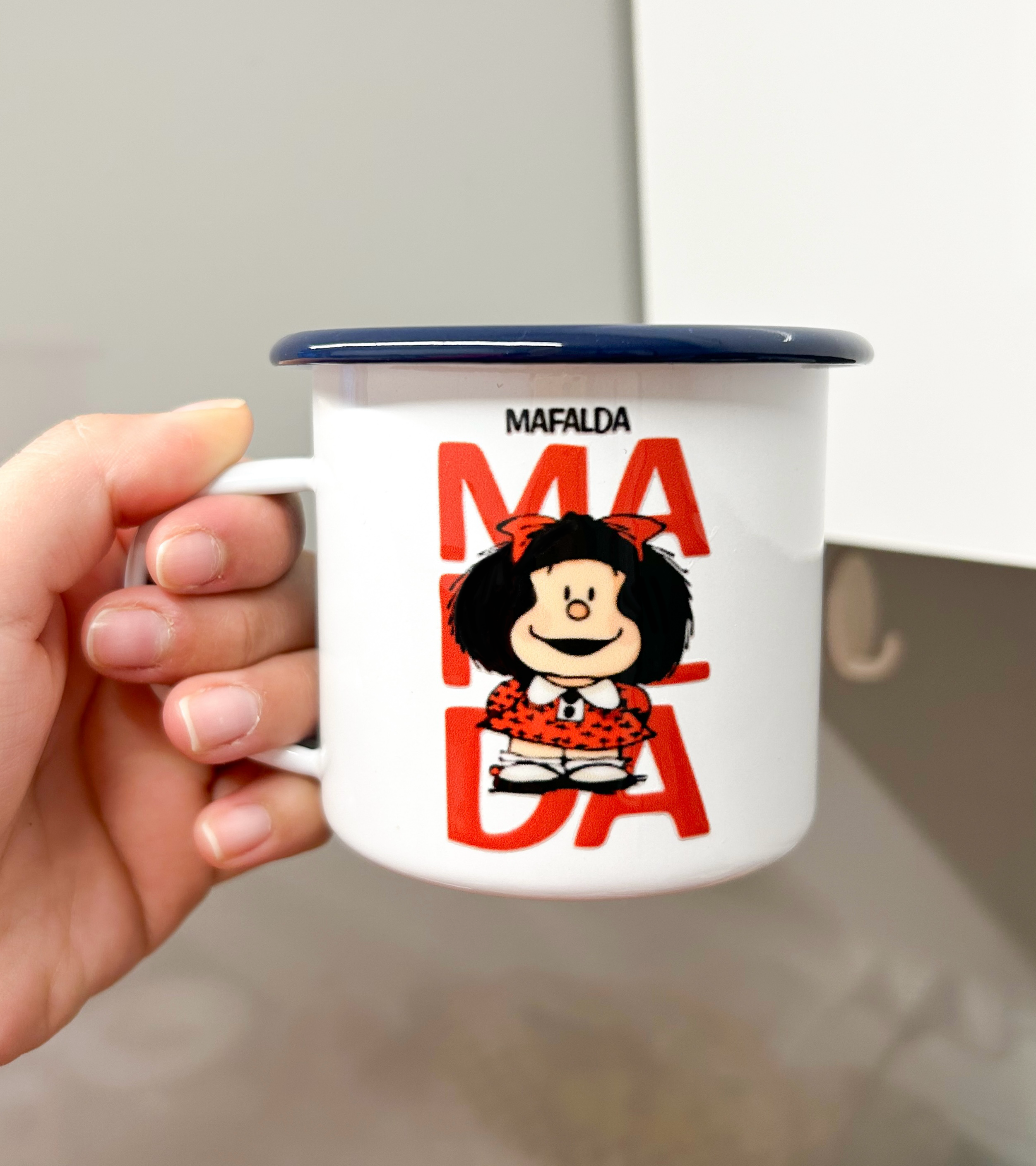 Taza Mafalda enlozada, modelo 1