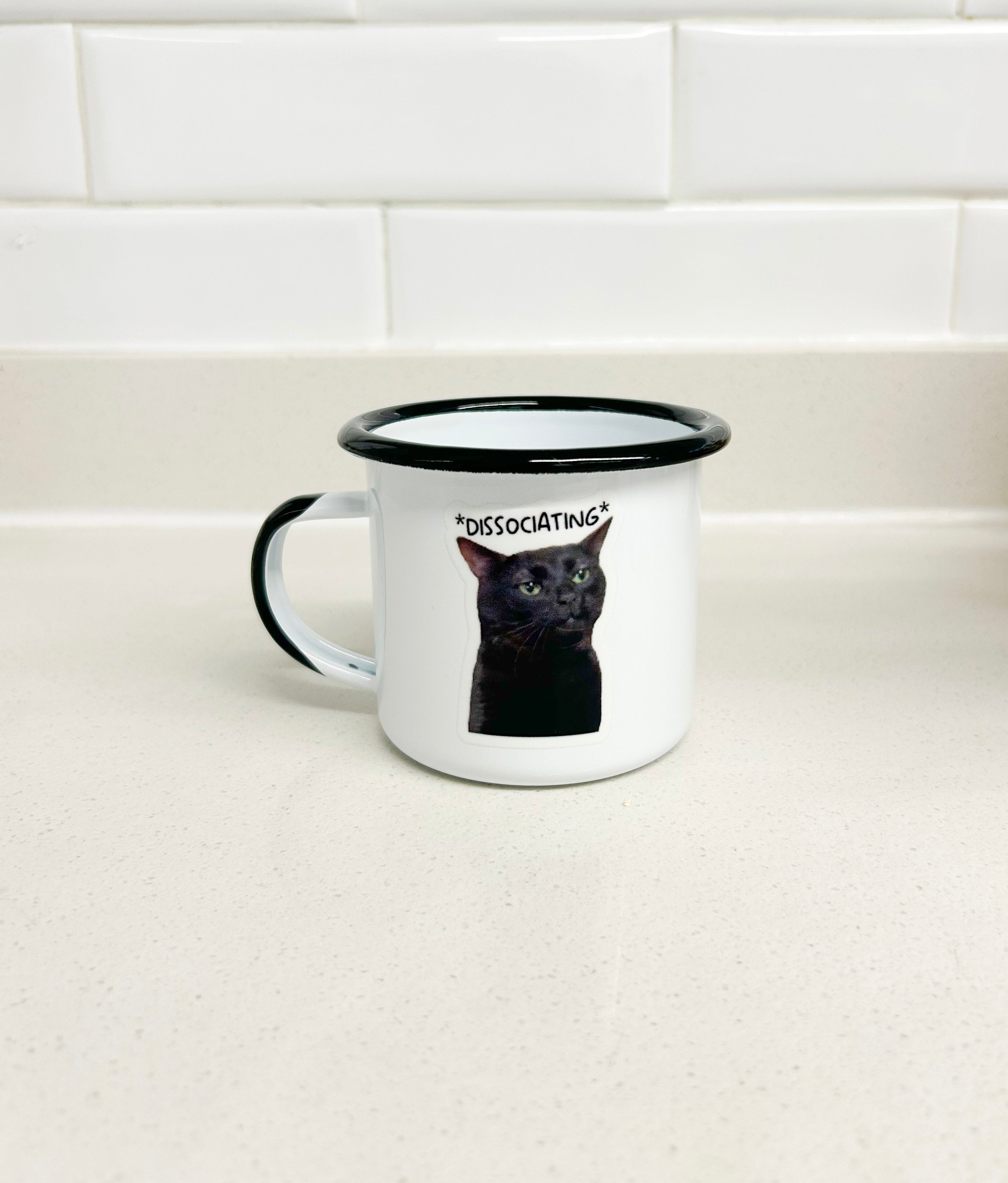 Taza enlozada Salem dissociating