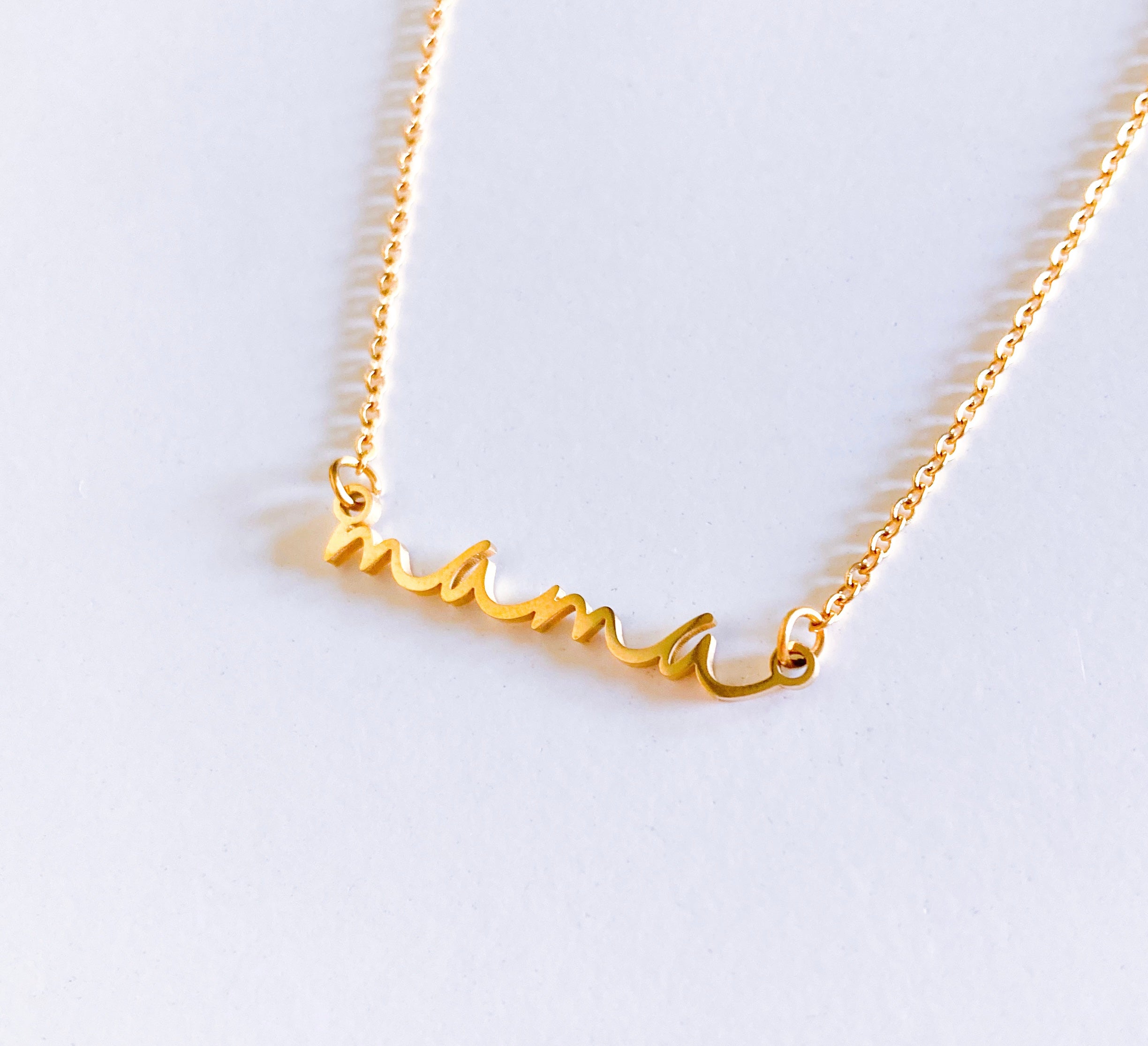 Collar mamá dorado