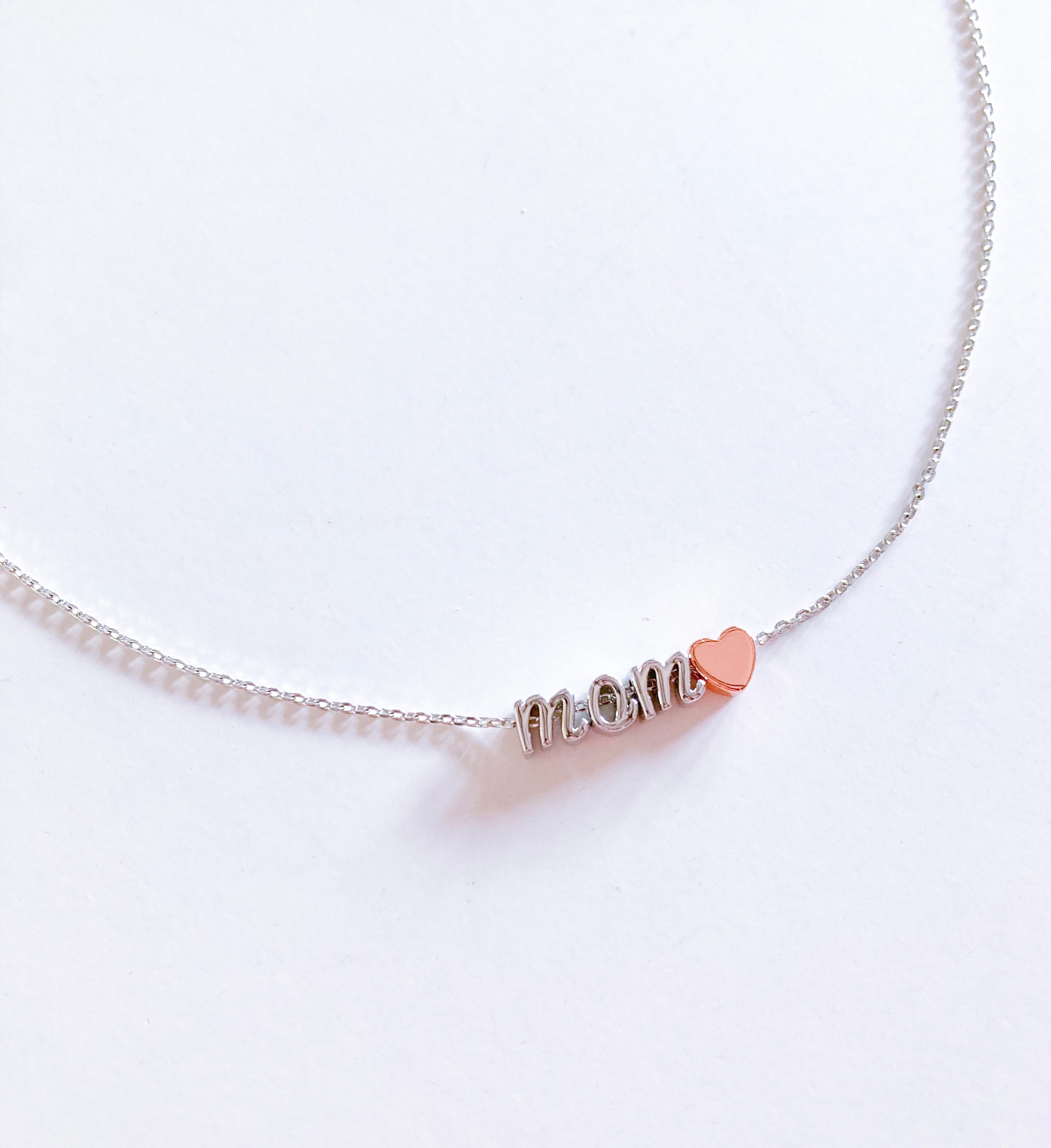 Collar mom plateado