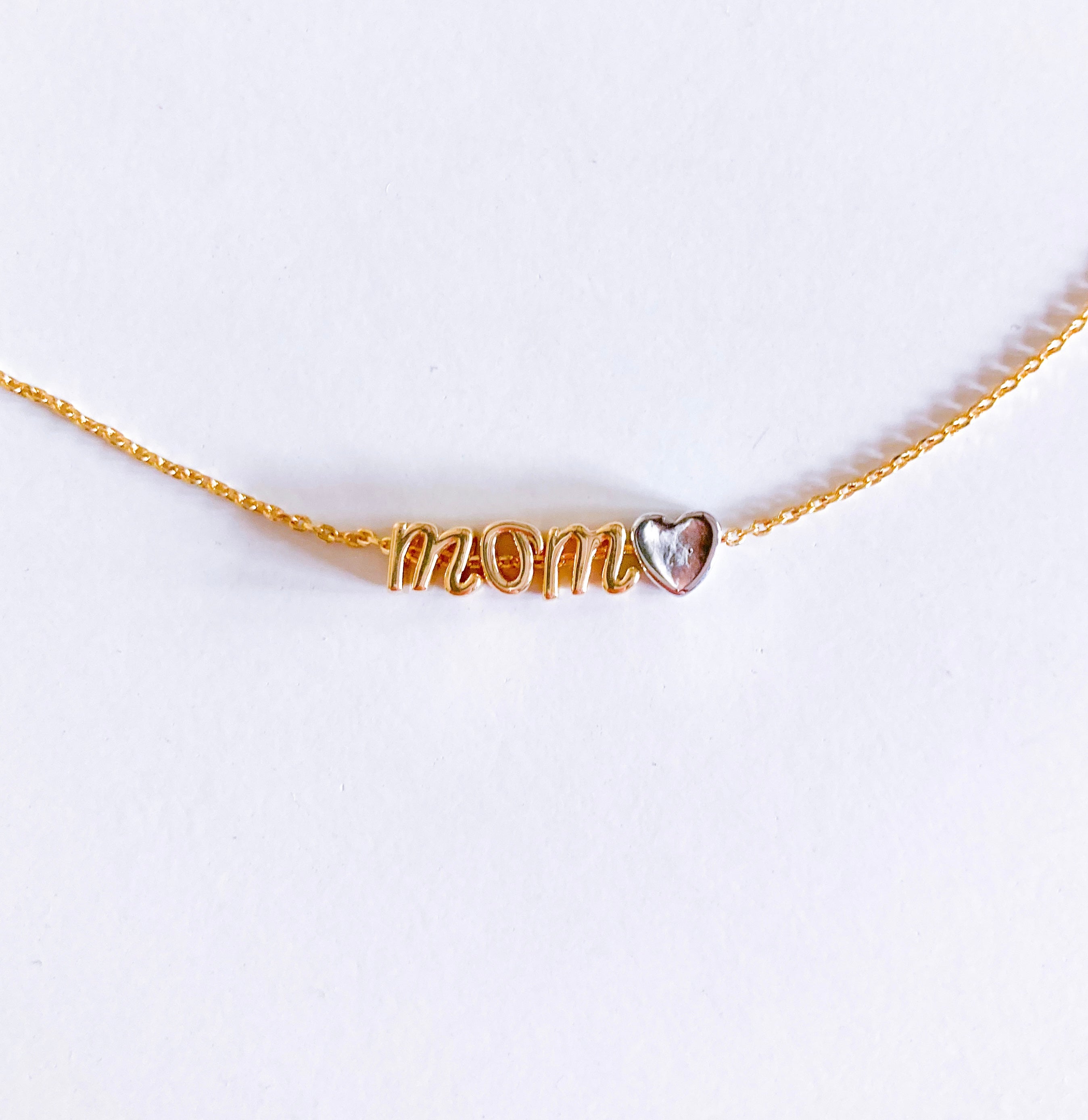 Collar mom dorado