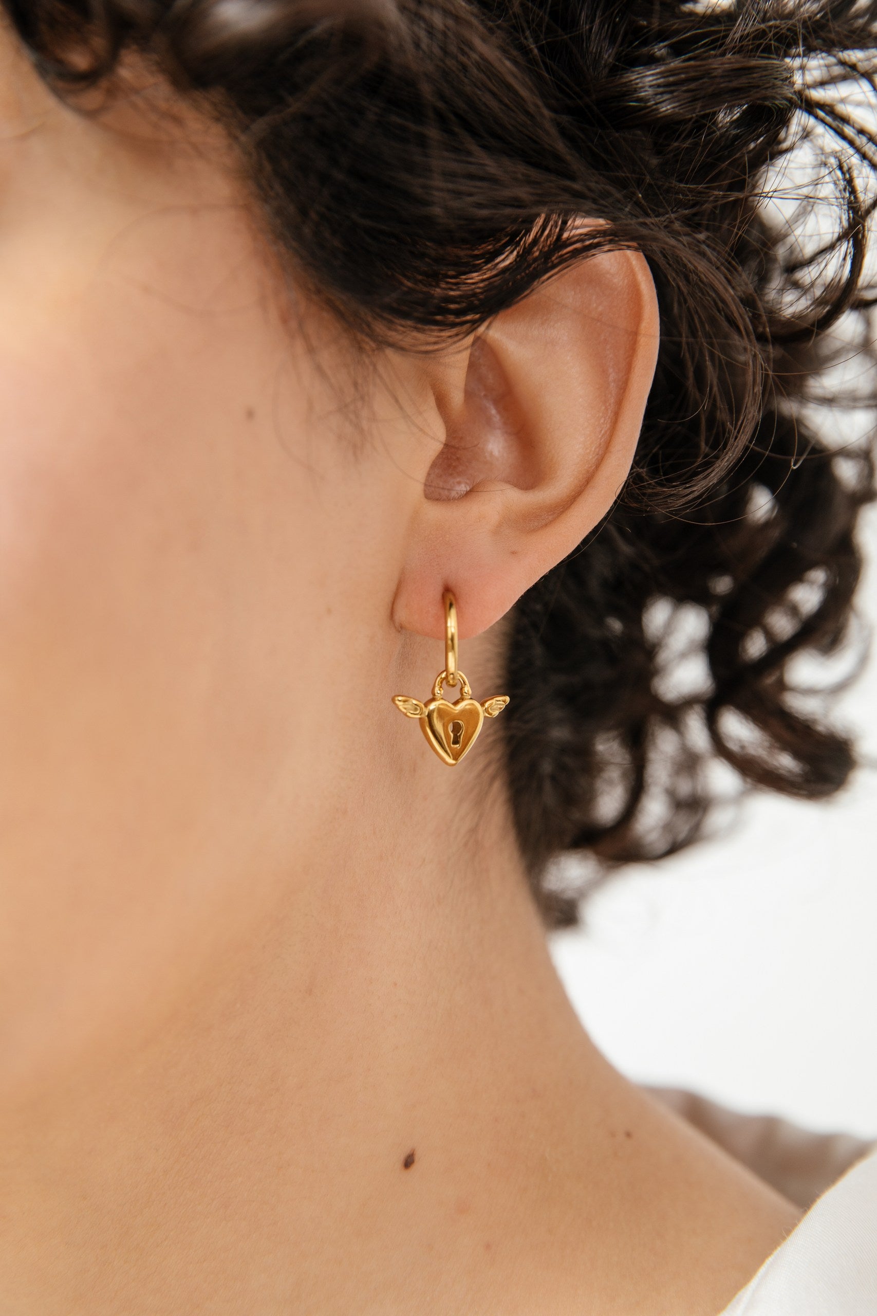 Argollas corazón baño de oro