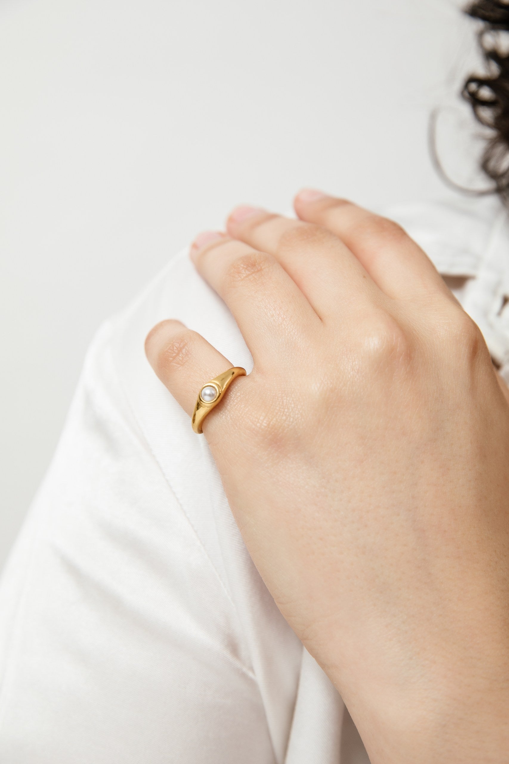 Anillo Perla baño de oro