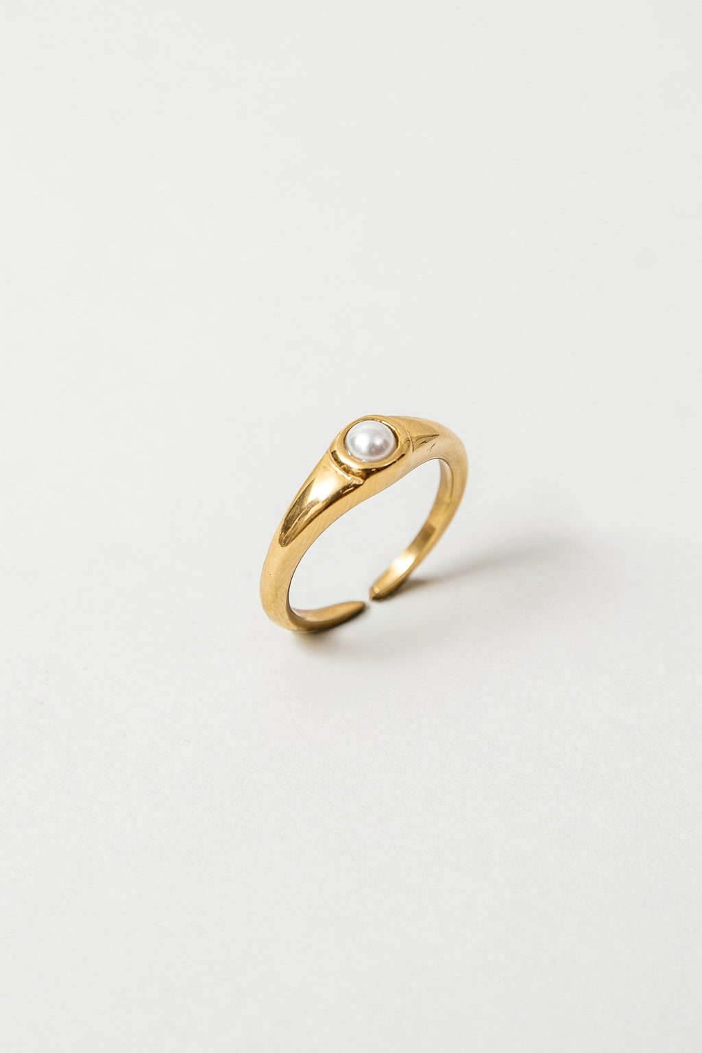 Anillo Perla baño de oro