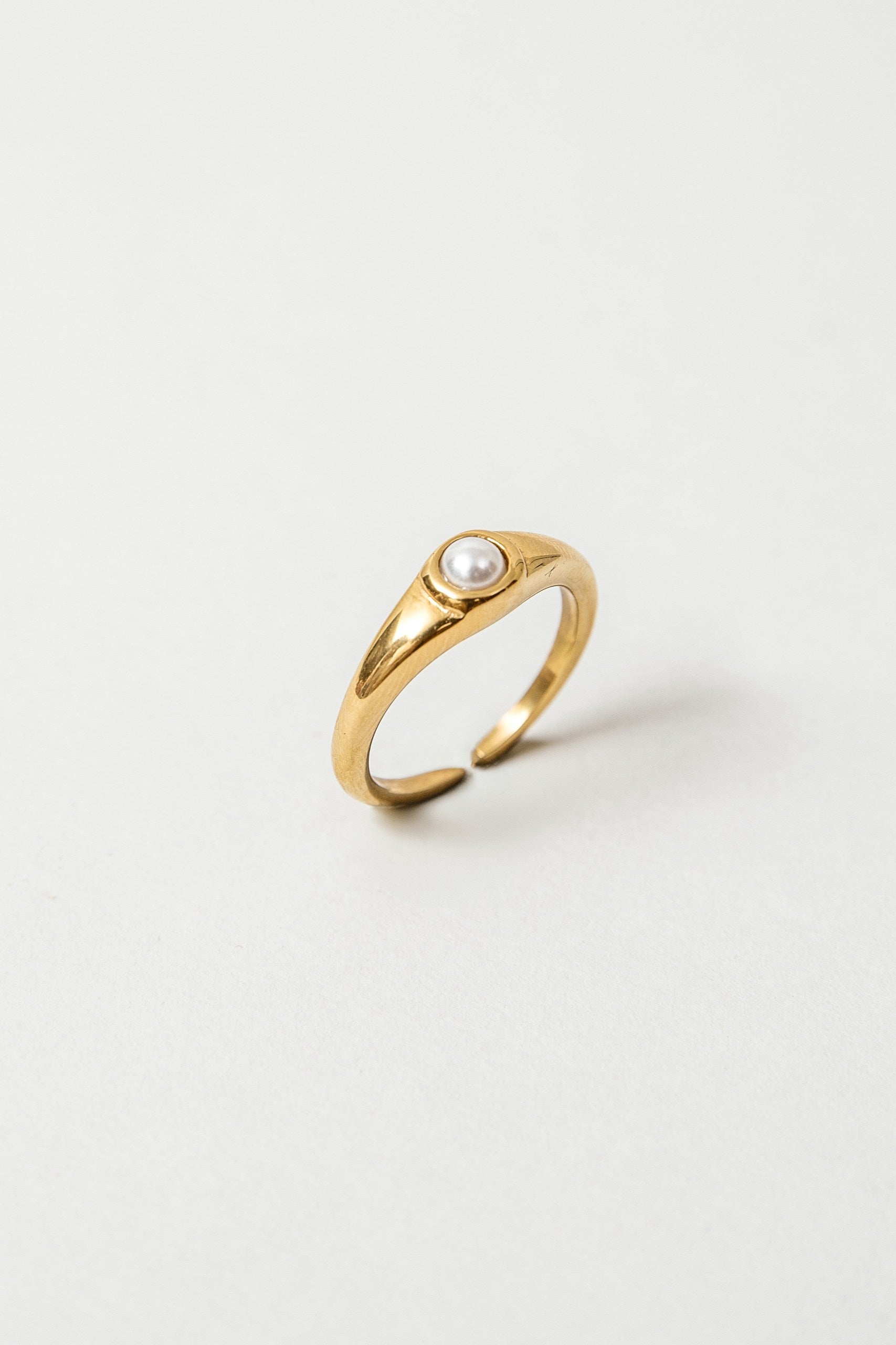 Anillo Perla baño de oro