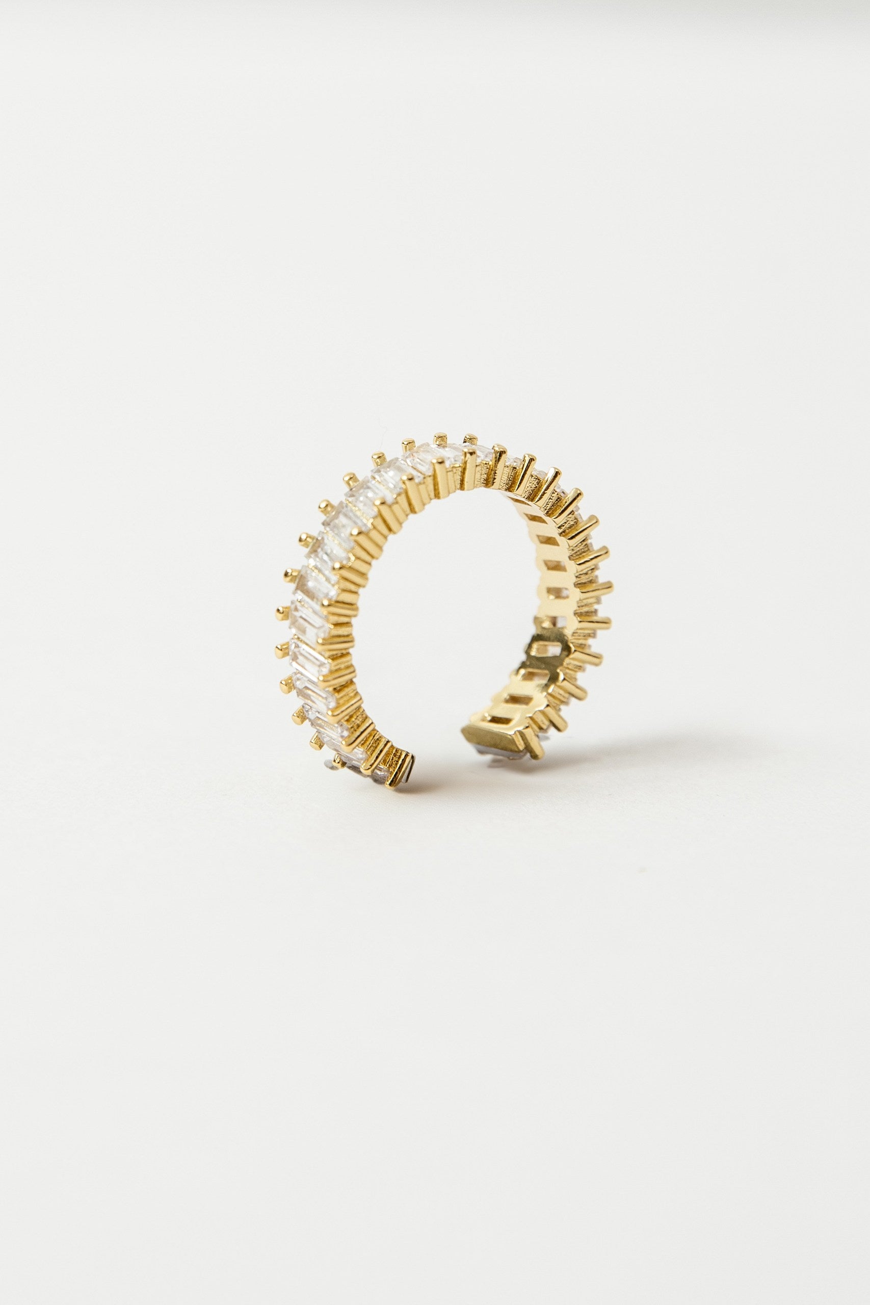 Anillo Cloe baño de oro y circones