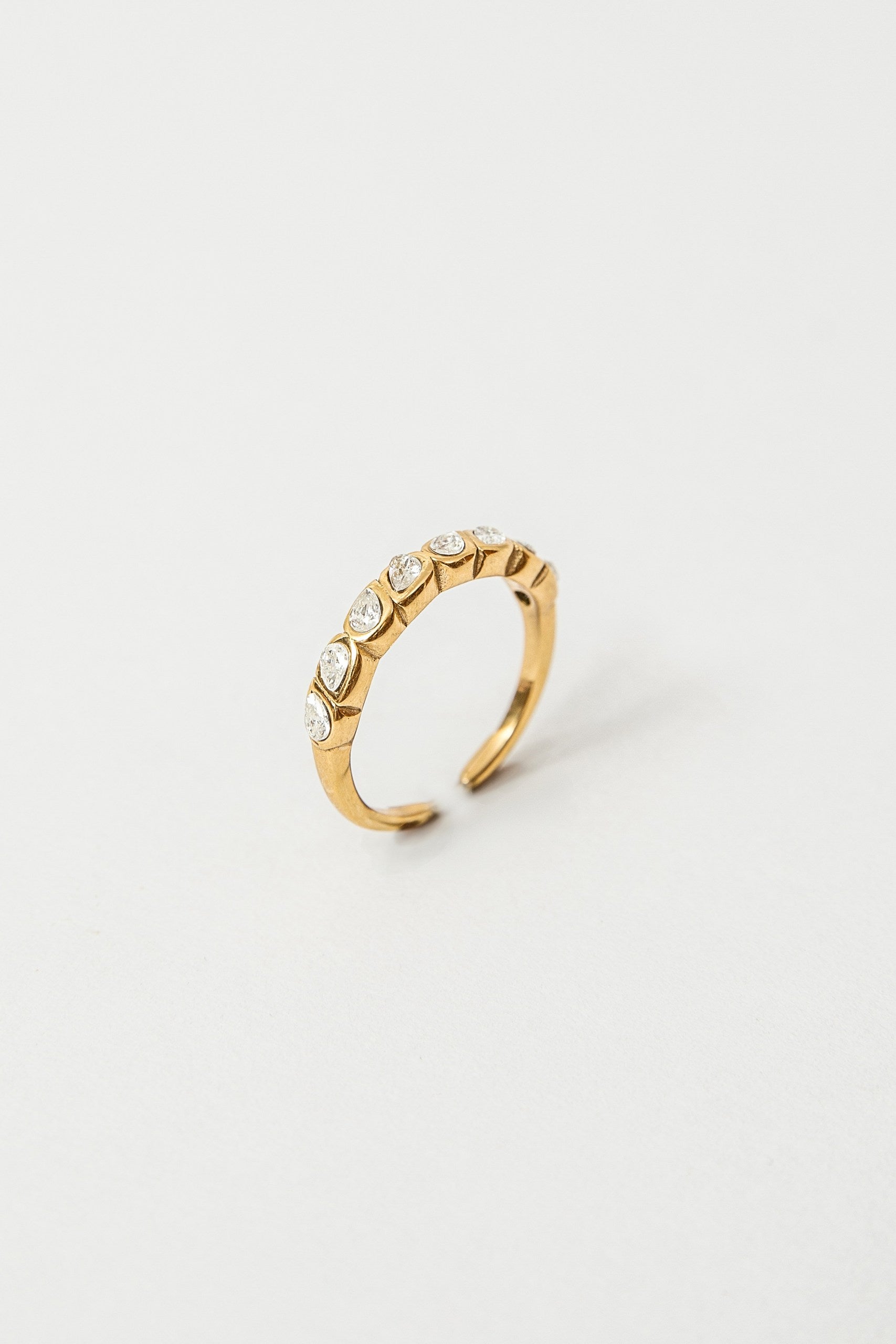 Anillo Ale baño de oro y circones