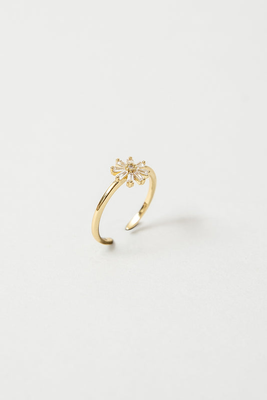 Anillo Flor baño de oro y circones