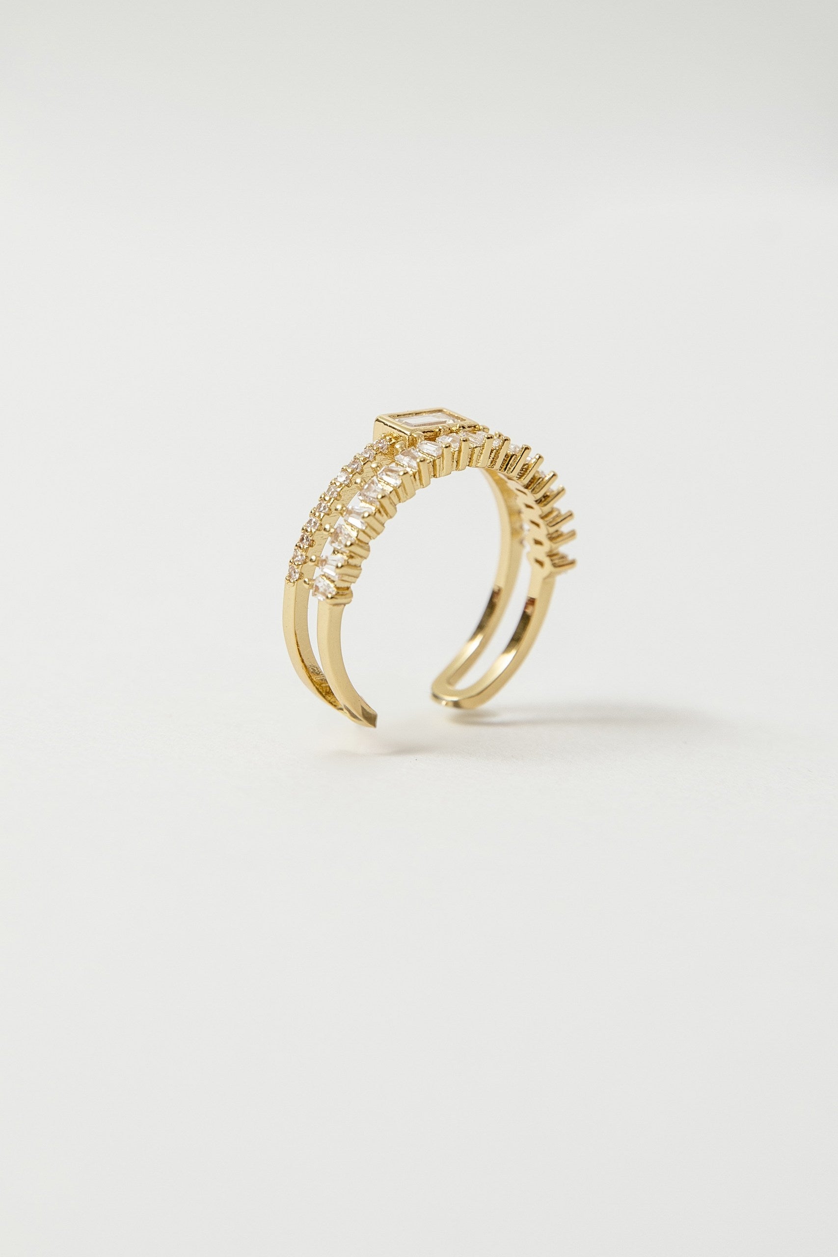 Anillo doble baño de oro y circones