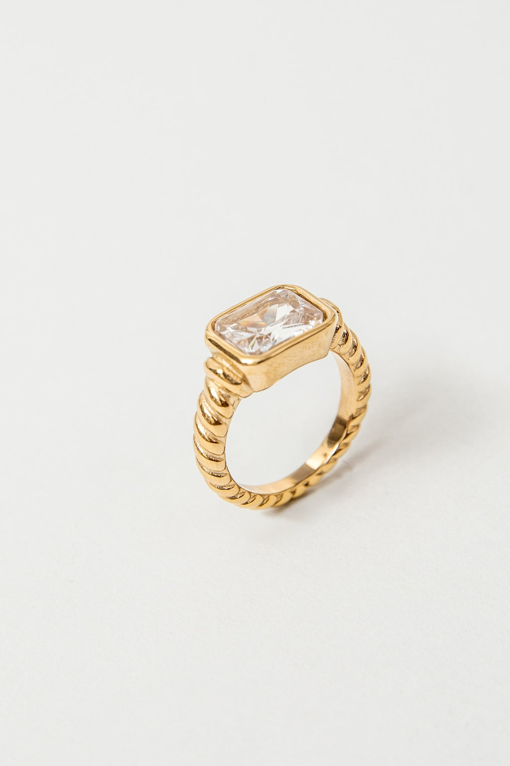 Anillo Emma baño de oro y circón XL