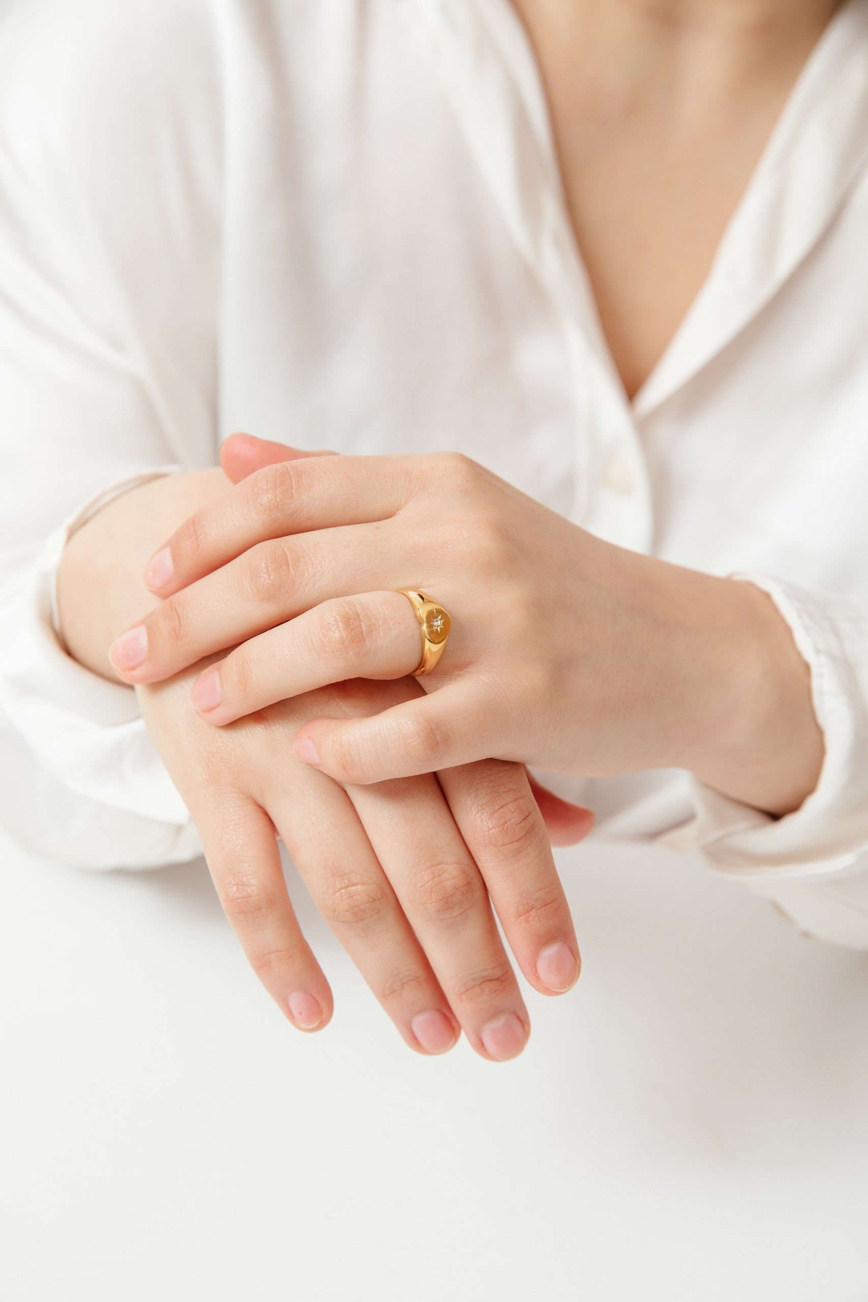 Anillo Aurora baño de oro y circón